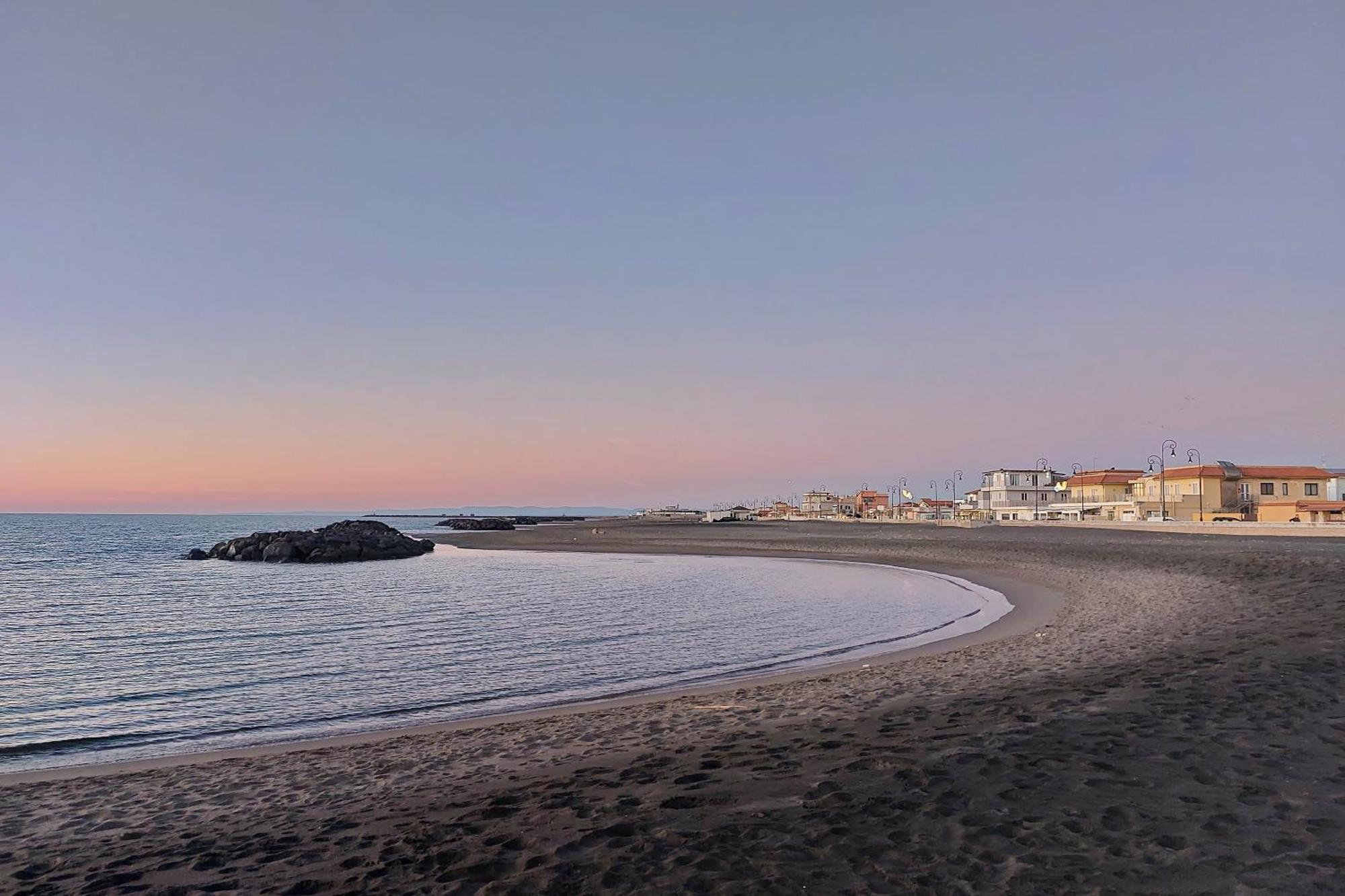 Summer&Winter Home By The Sea Fiumicino Luaran gambar